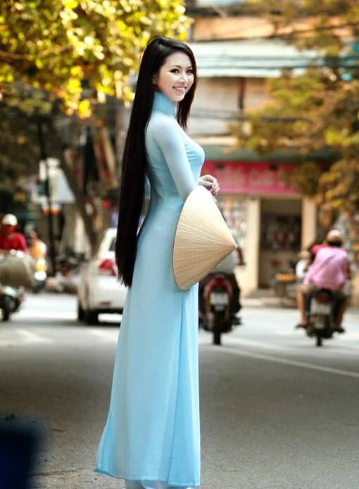 Ao-Dai-light-blue