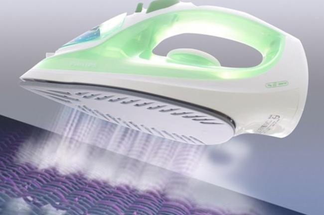 Ironing the ao dai clothing