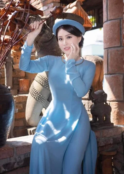 Bleu brumeux Ao Dai Vietnam 1