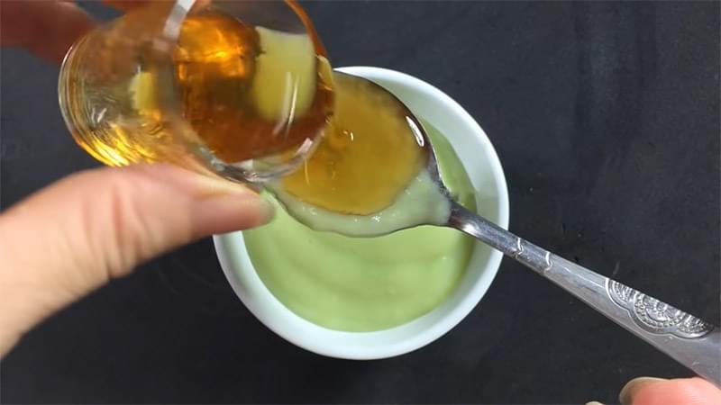 add the honey, stir well.