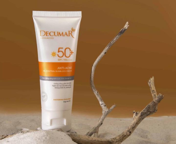 Decumar Anti-Acne Sunscreen 3
